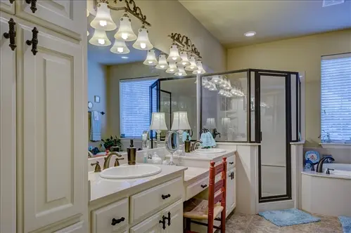 Bathroom-Remodeling--Bathroom-Remodeling-2271360-image